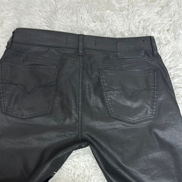 Guess Black Straight Jeans Classic Fit - Picture 7 of 13